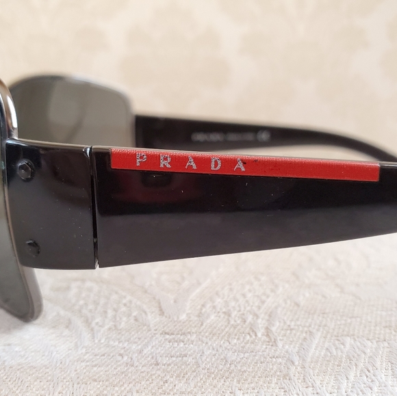 Prada sunglasses - Picture 2 of 4